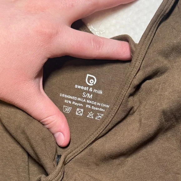 sweat & milk brown wrap‑front nursing jumpsuit – size s/m - Picture 2 of 5